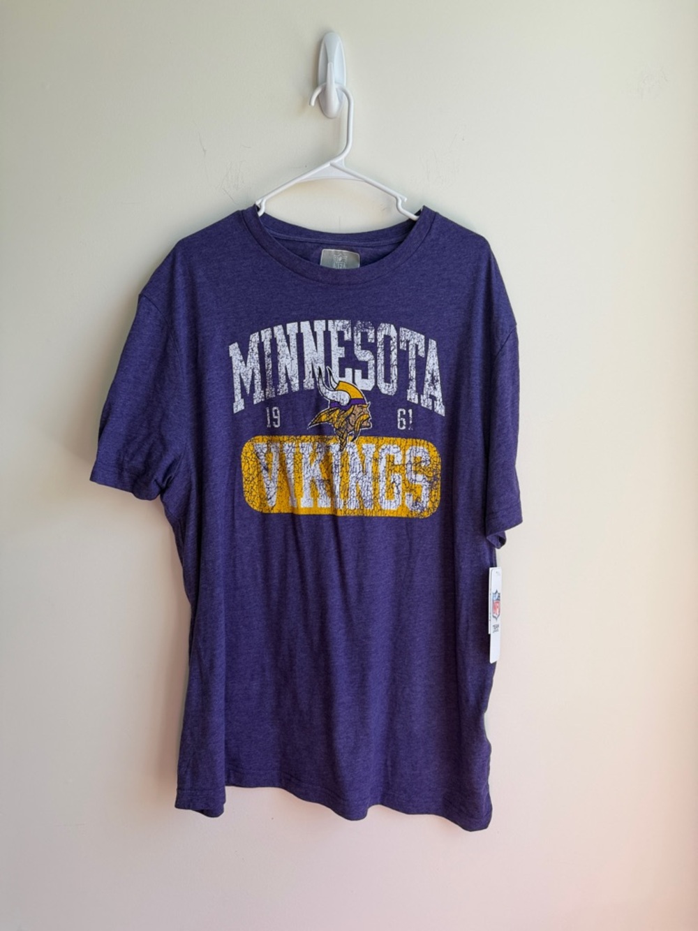 Minnesota Vikings Men’s Purple Graphic Tee